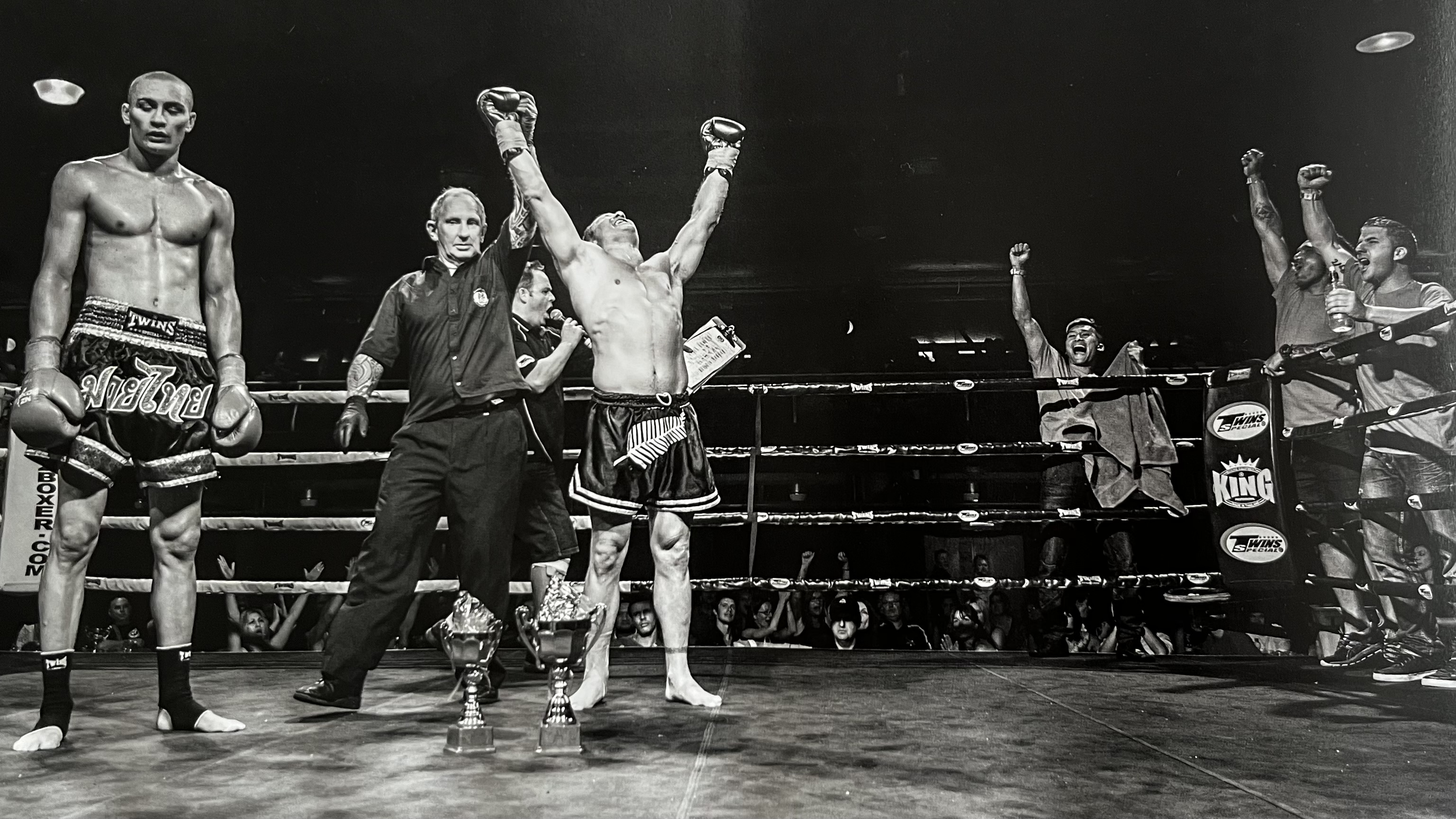 <br><br>